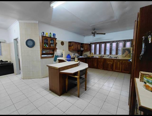 4 BEDROOM FREESTANDING FOR SALE IN IMPALA PARK